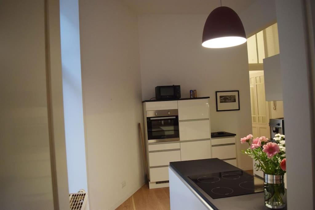 Appartement Hochwertige 4-zimmer-wohnung In Koln-sulz Cologne