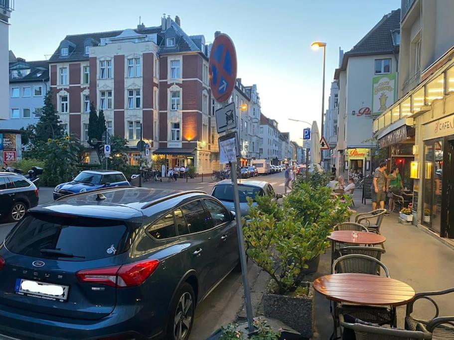 Appartement Hochwertige 4-zimmer-wohnung In Koln-sulz *