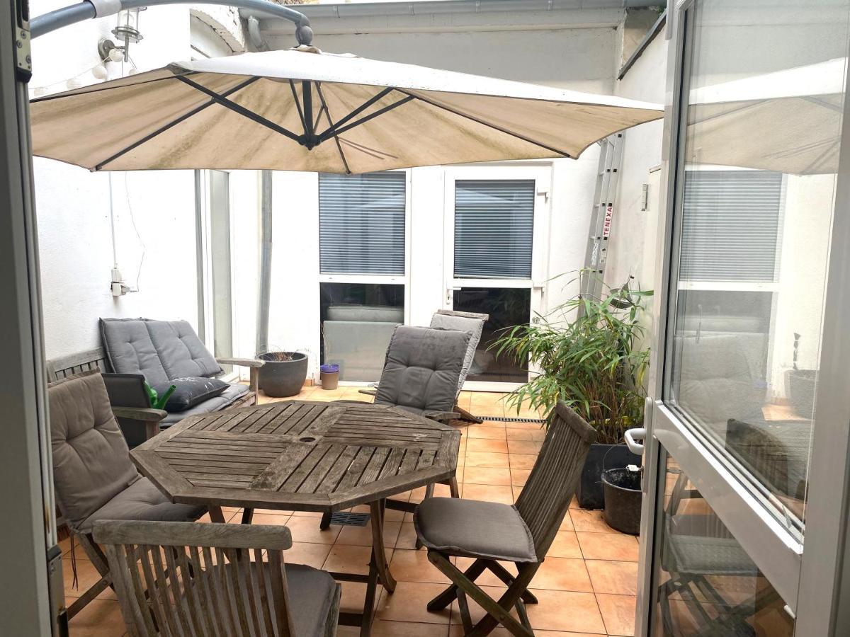 Appartement Hochwertige 4-zimmer-wohnung In Koln-sulz *